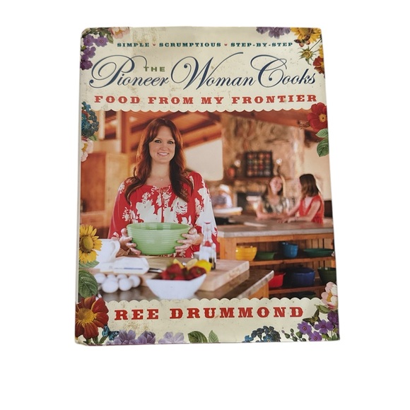 Other - The Pioneer Woman Cooks Cookbook